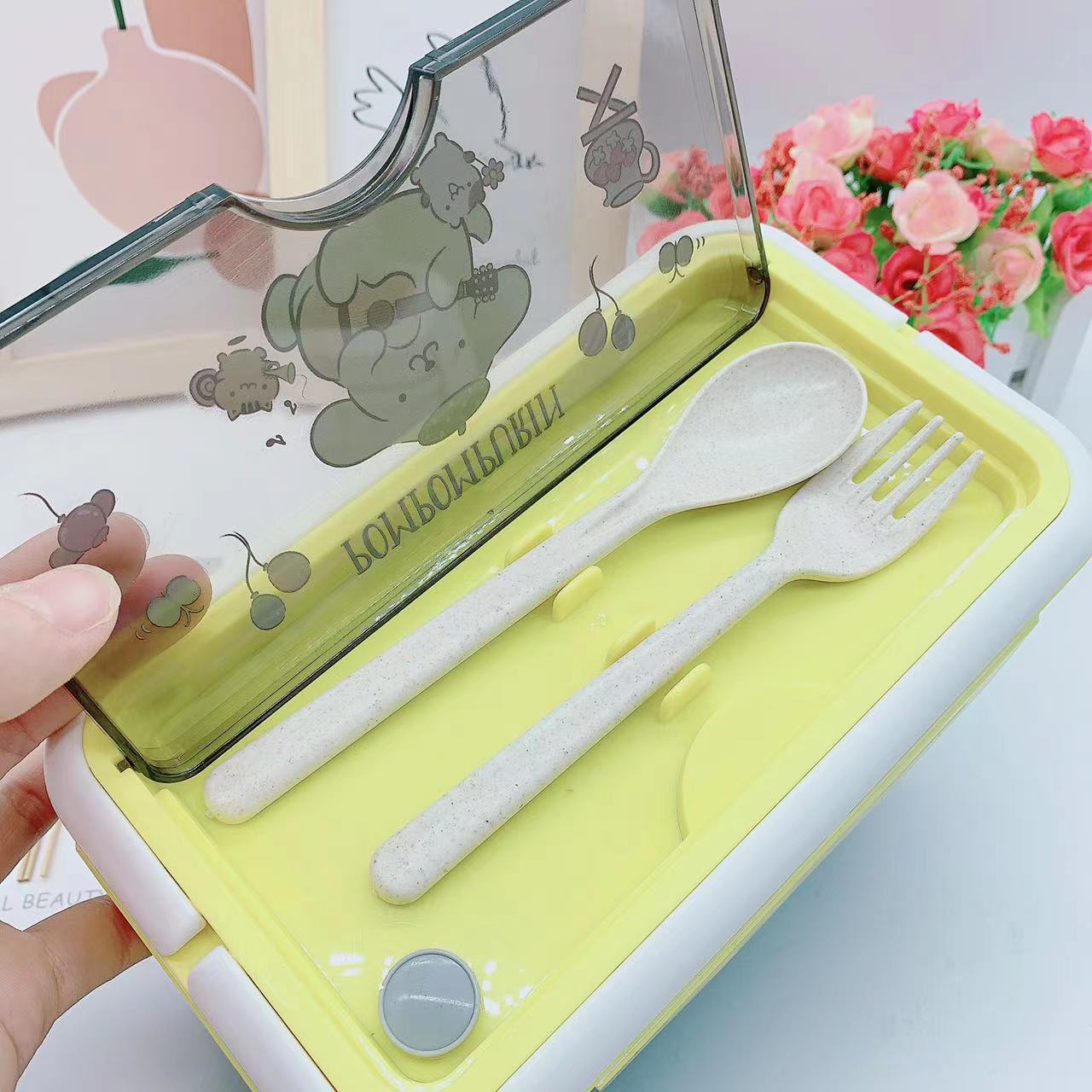 【BT-0003】Cartoon San Liou Student Lunch Box Lunch Bento Box Cute Portable Plastic Lunch Box Three Grid 1400ML