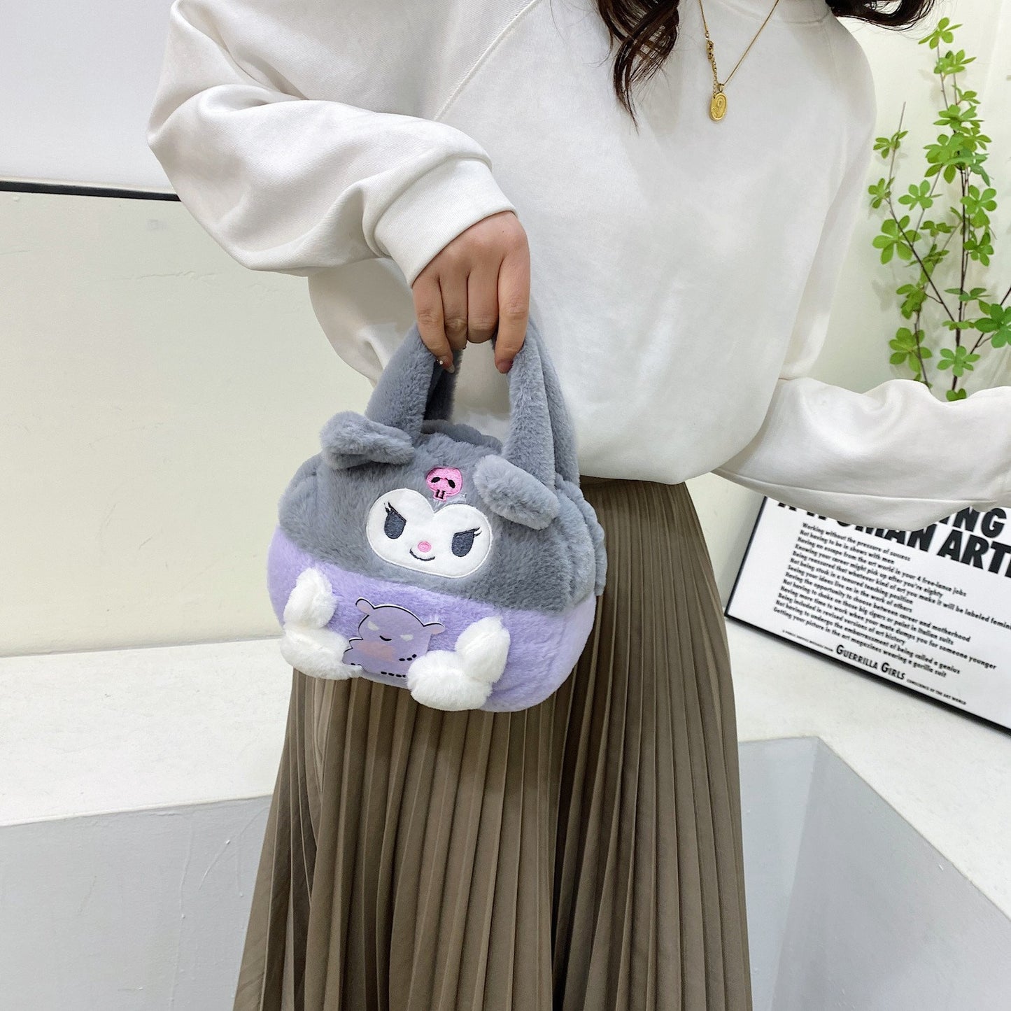 【B-0053】New cartoon Sanrio plush bag ins Joker Kuromi doll bag cute doll hand bag