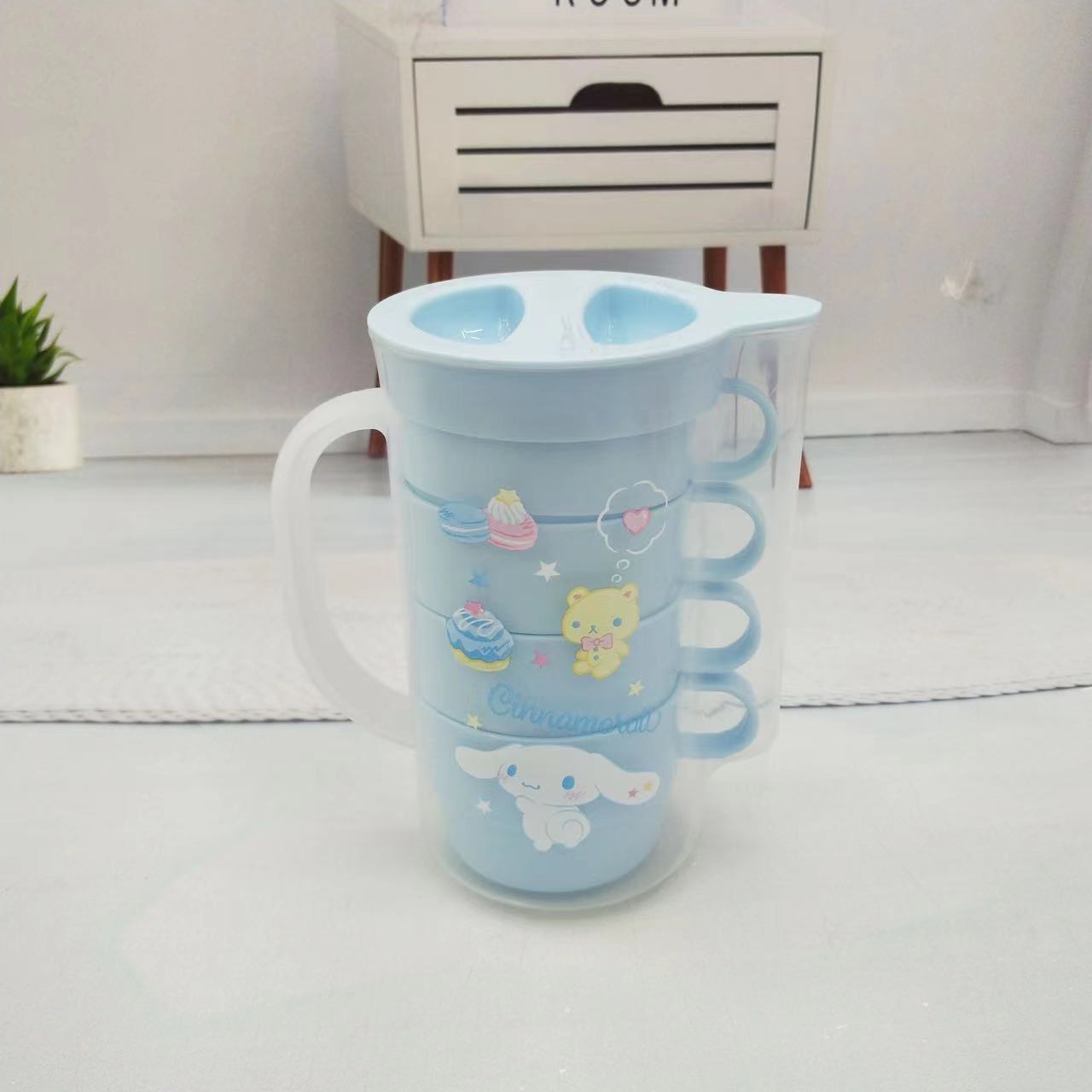 Spot plastic cold water kettle, cute girl heart, large capacity, one pot, four cups, high-temperature resistant cold water kettle, fruit juice teapot